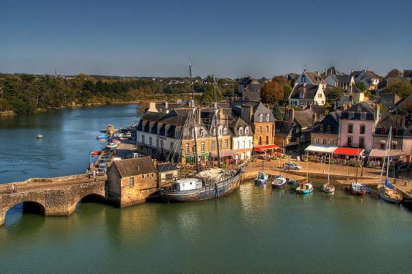 Auray